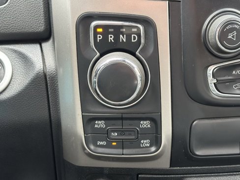 Used 2018 RAM 1500 Big Horn image 24