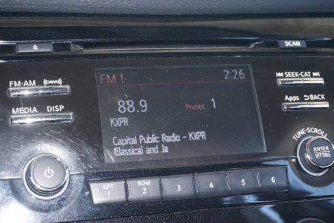 Used 2016 Nissan Rogue S image 39