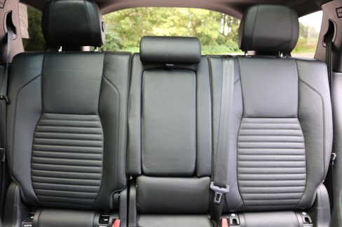 Used 2020 Land Rover Discovery Sport SE image 30