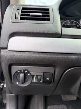 Used 2009 Ford Fusion SEL image 12