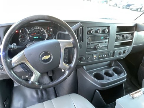 Used 2019 Chevrolet Express 3500 Extended w/ Driver Convenience Package image 17