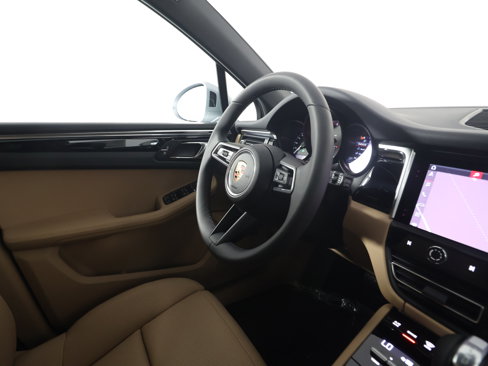 New 2025 Porsche Macan image 12