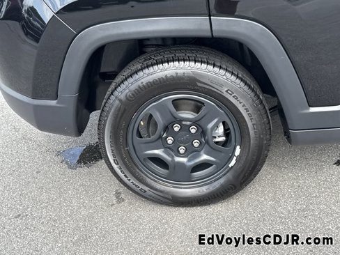 Used 2018 Jeep Compass Sport image 12