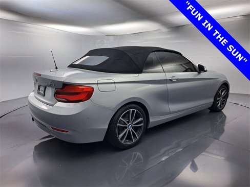 Used 2018 BMW 230i Convertible w/ Premium Package image 3