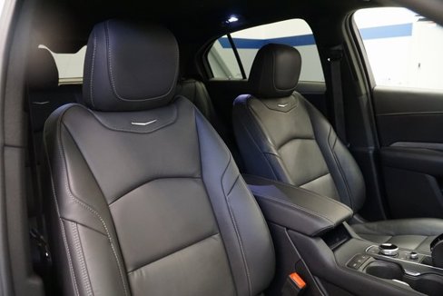 New 2025 Cadillac XT4 Premium Luxury image 15