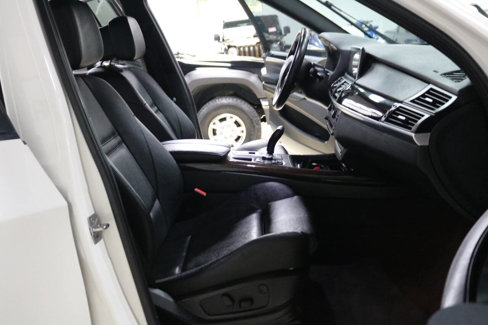 Used 2011 BMW X5 xDrive50i image 34