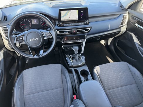 Certified 2023 Kia Seltos S w/ Navigation Package image 13