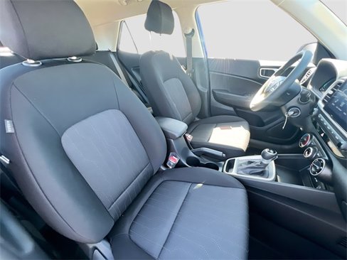 New 2025 Hyundai Venue SE image 26