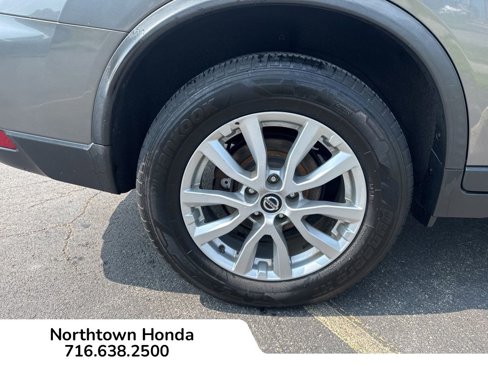 Used 2019 Nissan Rogue SV image 13