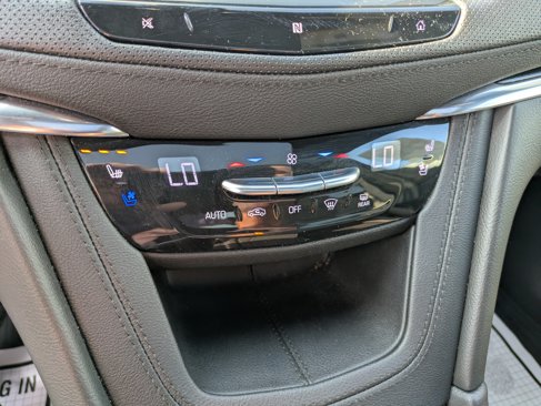 Used 2021 Cadillac XT5 Premium Luxury image 23