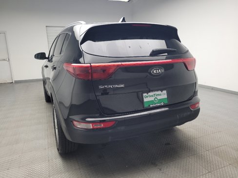 Used 2017 Kia Sportage LX w/ LX Popular Package image 6