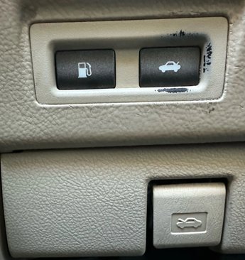 Used 2011 Lexus LS 460 image 23