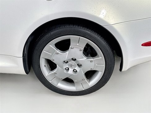 Used 2005 Lexus SC 430 Convertible image 30