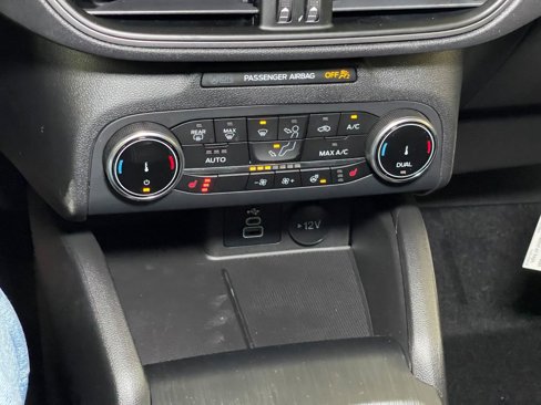 Used 2025 Ford Escape Active w/ Cold Weather Package image 26