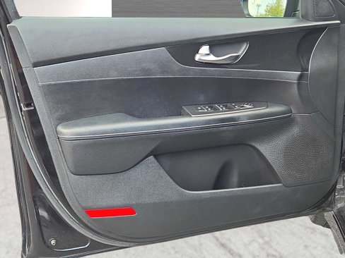 Used 2021 Kia Forte GT-Line image 27