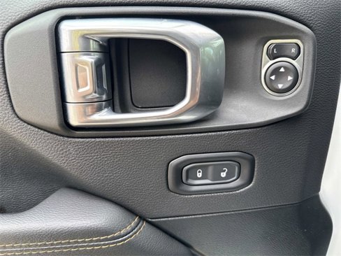 Used 2021 Jeep Wrangler Unlimited Sahara image 22