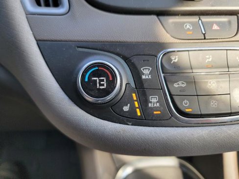 Used 2022 Chevrolet Malibu LT image 26
