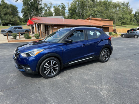Used 2019 Nissan Kicks SR image 1