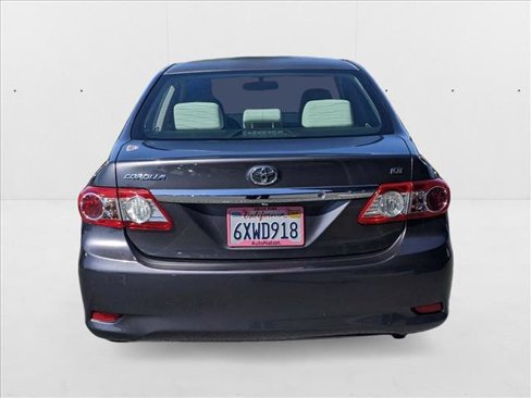 Used 2013 Toyota Corolla LE image 7