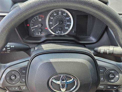 Used 2021 Toyota Corolla LE image 27