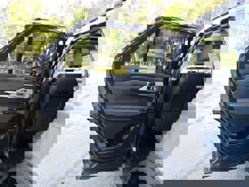 New 2025 Ford Explorer Active image 14
