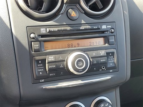 Used 2013 Nissan Rogue S image 18