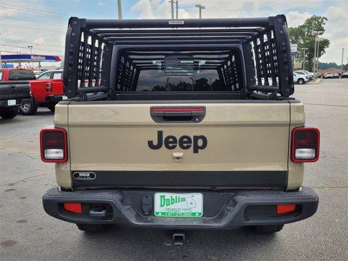 Used 2022 Jeep Gladiator Sport image 7
