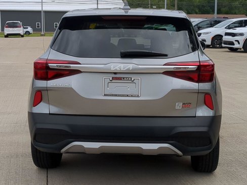 Used 2023 Kia Seltos LX image 5