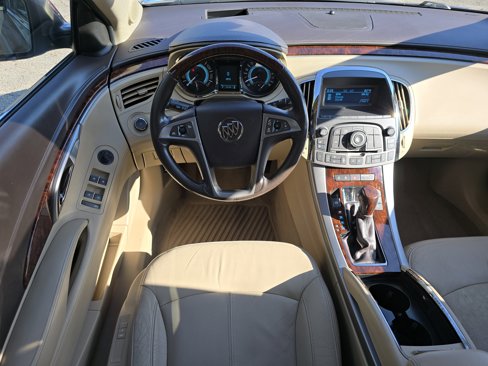 Used 2011 Buick LaCrosse CXL w/ Driver Confidence Package image 17