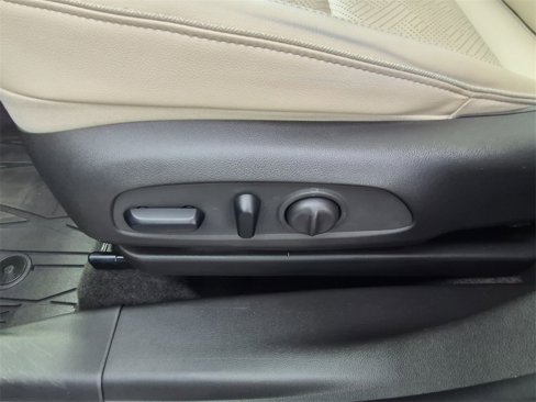 Used 2022 Buick Encore GX Essence w/ Advanced Technology Package image 19