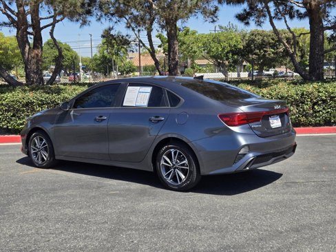 Used 2022 Kia Forte LXS w/ LXS Technology Package image 6