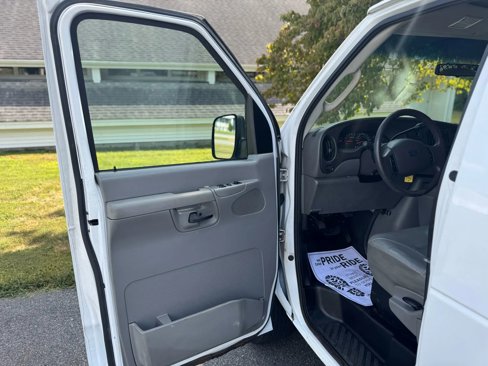 Used 2008 Ford E-250 and Econoline 250 image 10
