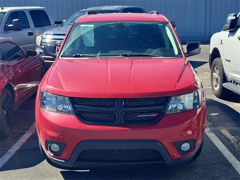 Used 2019 Dodge Journey SE image 2