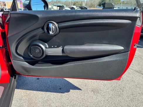 Used 2015 MINI Cooper 2-Door Hardtop image 24