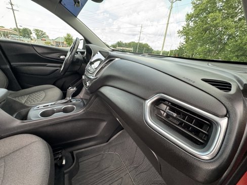 Used 2020 Chevrolet Equinox LT image 26