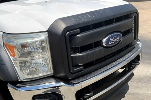 Used 2015 Ford F550 2WD Regular Cab Super Duty image 21