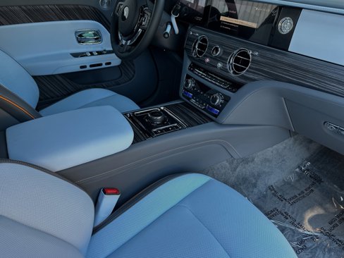 Used 2024 Rolls-Royce Spectre w/ Spectre Launch Package image 15