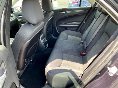 Used 2019 Chrysler 300 Touring w/ Sport Appearance Package image 15