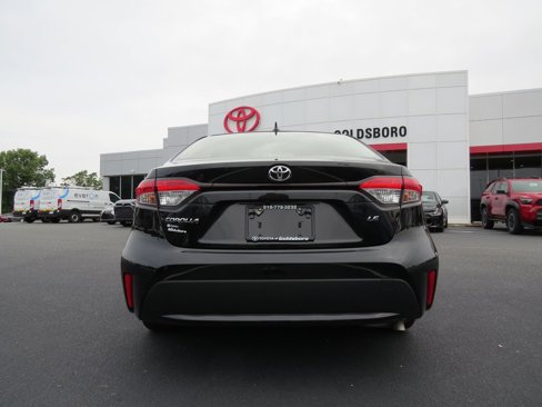 Used 2022 Toyota Corolla LE image 8