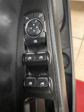 Used 2017 Ford Fusion Energi SE image 15