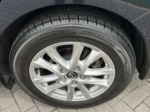 Used 2016 MAZDA MAZDA3 i Touring image 25