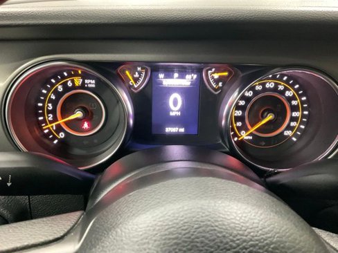 Used 2020 Jeep Gladiator Sport image 15