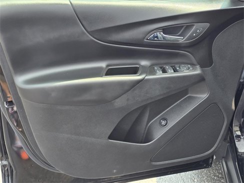 Used 2021 Chevrolet Equinox LT image 10