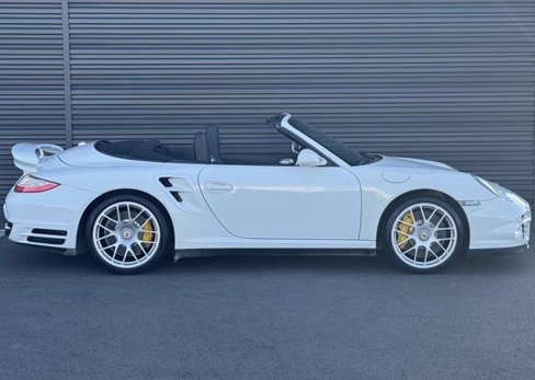 Used 2012 Porsche 911 Turbo S image 8