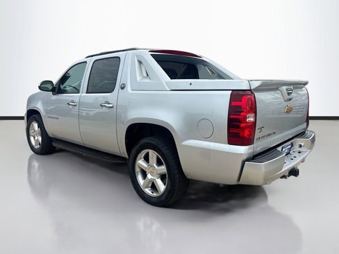 Used 2013 Chevrolet Avalanche LT w/ All-Star Edition image 7