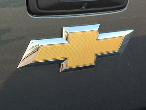 Used 2015 Chevrolet Colorado Z71 w/ LPO, Bed Protection Package image 6