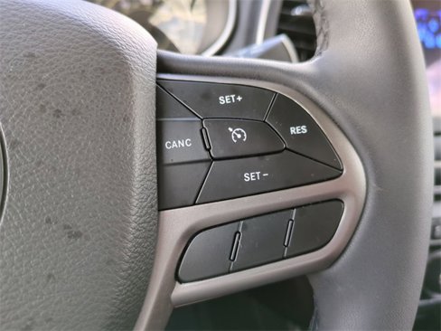 Used 2022 Jeep Cherokee Latitude Lux w/ Sun & Sound Group image 26