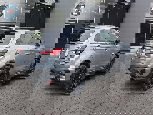 Used 2023 Mitsubishi Outlander Sport LE image 5