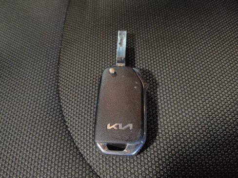 Used 2024 Kia Forte LXS image 32