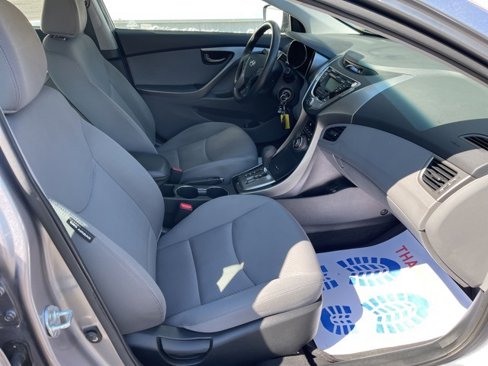Used 2013 Hyundai Elantra GLS w/ Preferred Pkg image 7